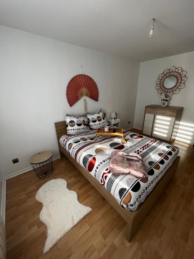 Belle Maison Familiale Proche Du Lac Bourges Dış mekan fotoğraf